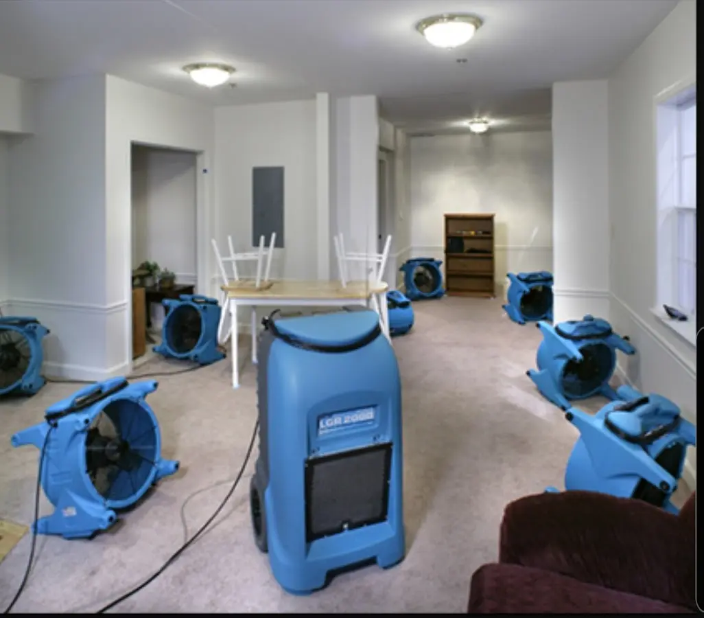 Air movers and dehumidifier setup for Water Extraction & Removal in Peoria